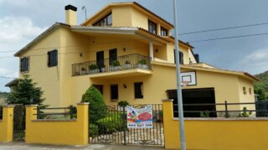 FACHADA CASI PINTADA ¡