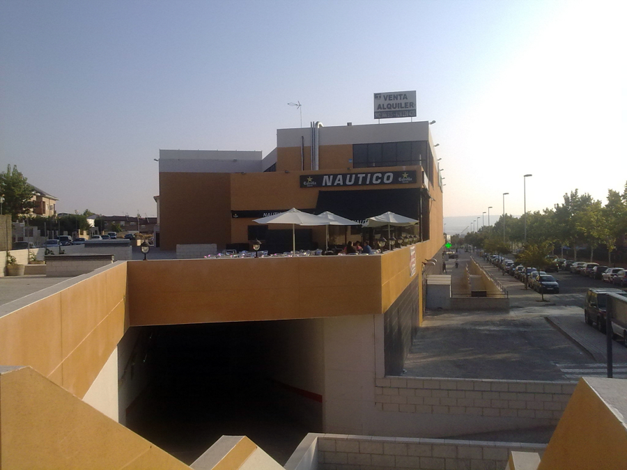 fachada centro comercial