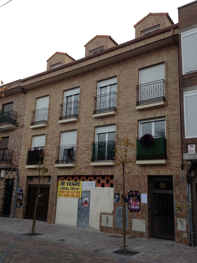 Fachada de calle La Plaza