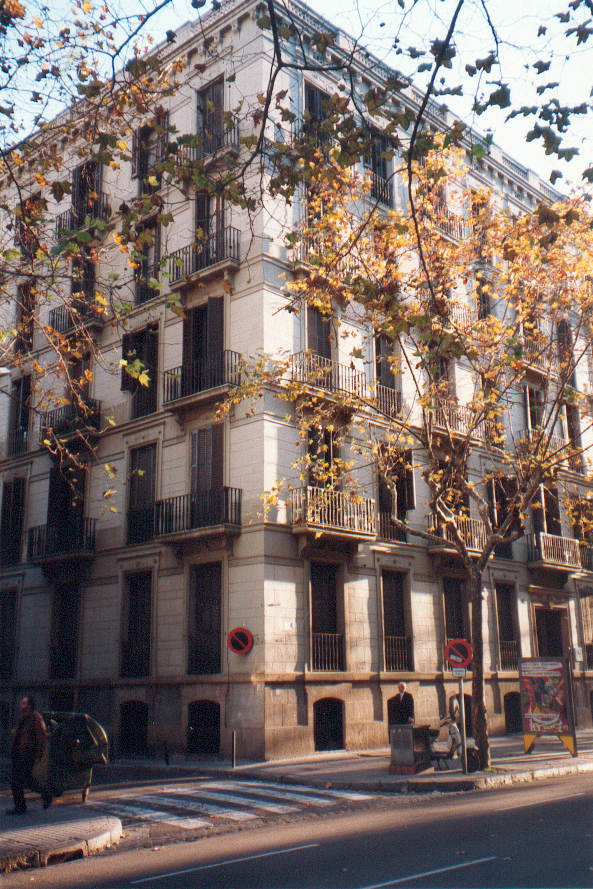 Fachada en calle Mallorca