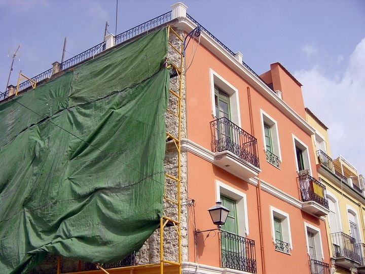 Fachada en ejecución