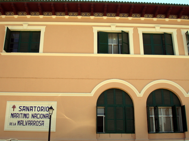 FACHADA HOSPITAL MALVARROSA