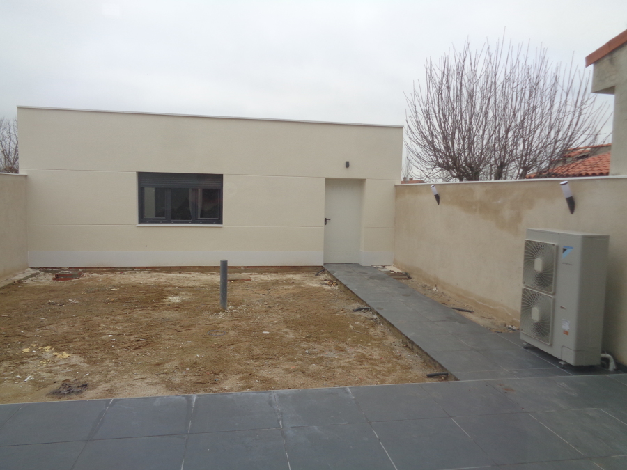 FACHADA INTERIOR DE GARAJE