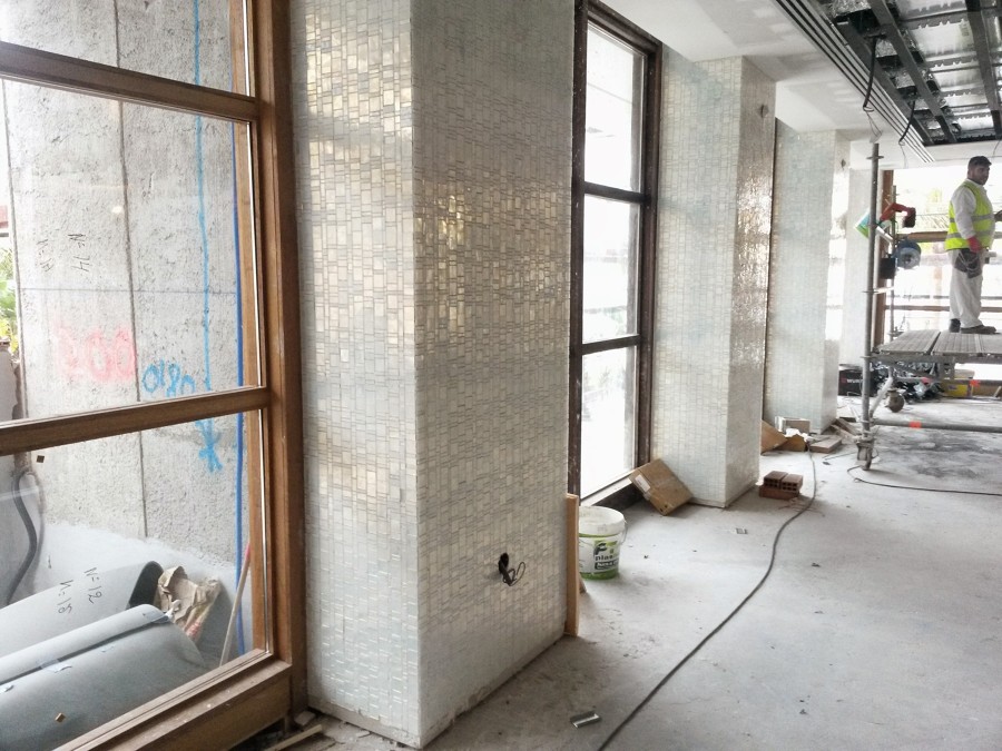 FACHADA INTERIOR LOBBY