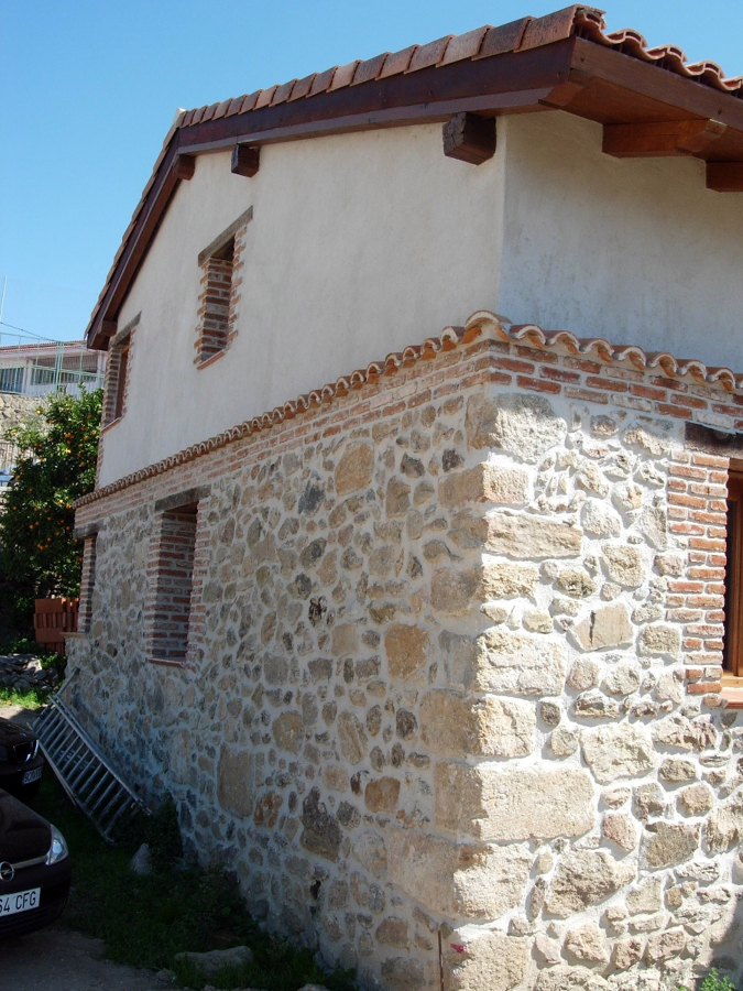 Fachada Lateral Derecha