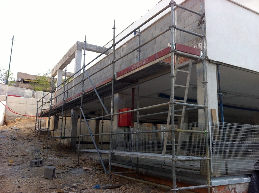 FACHADA LATERAL DERECHA