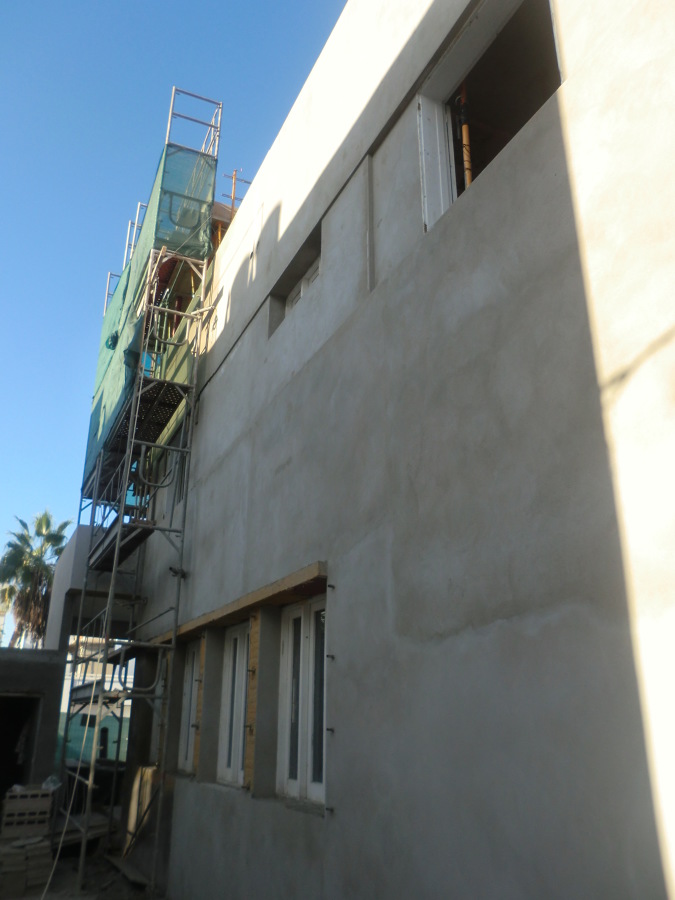 Fachada Lateral Hacía el Jardín