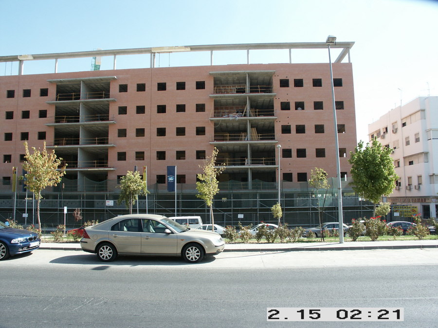 FACHADA PRINCIPAL DURANTE LA EJECUCIÓN