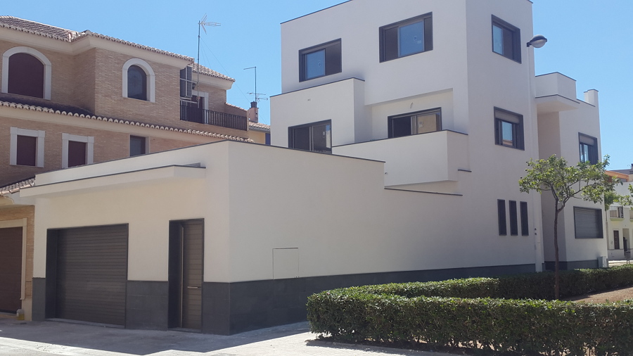 Fachada principal terminada