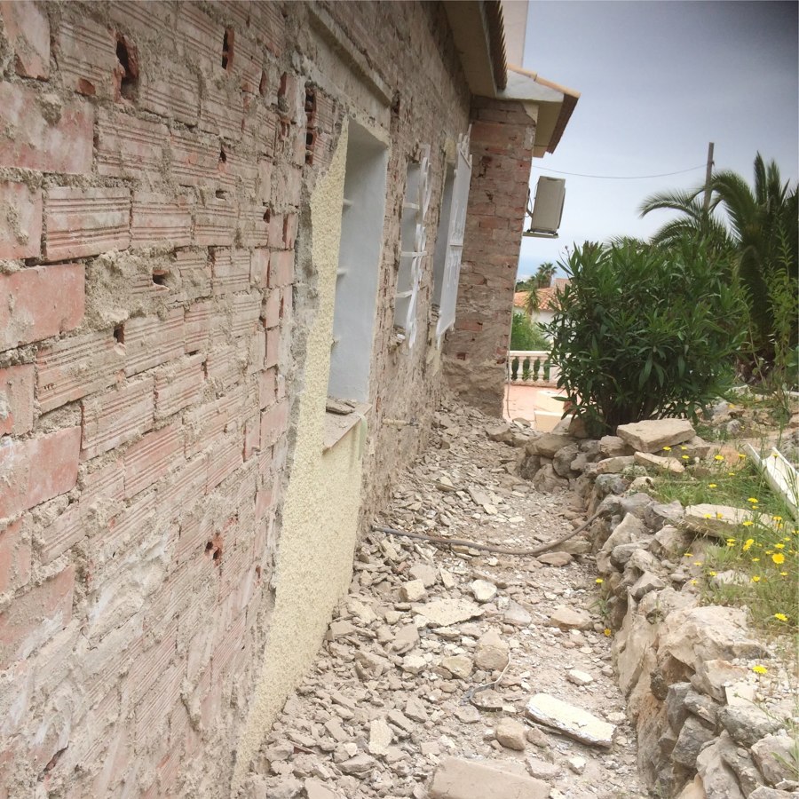 Fachada, revoco picado existente