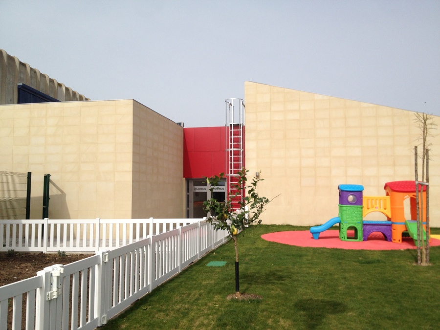 Fachada Sur de la Escuela Infantil Sol