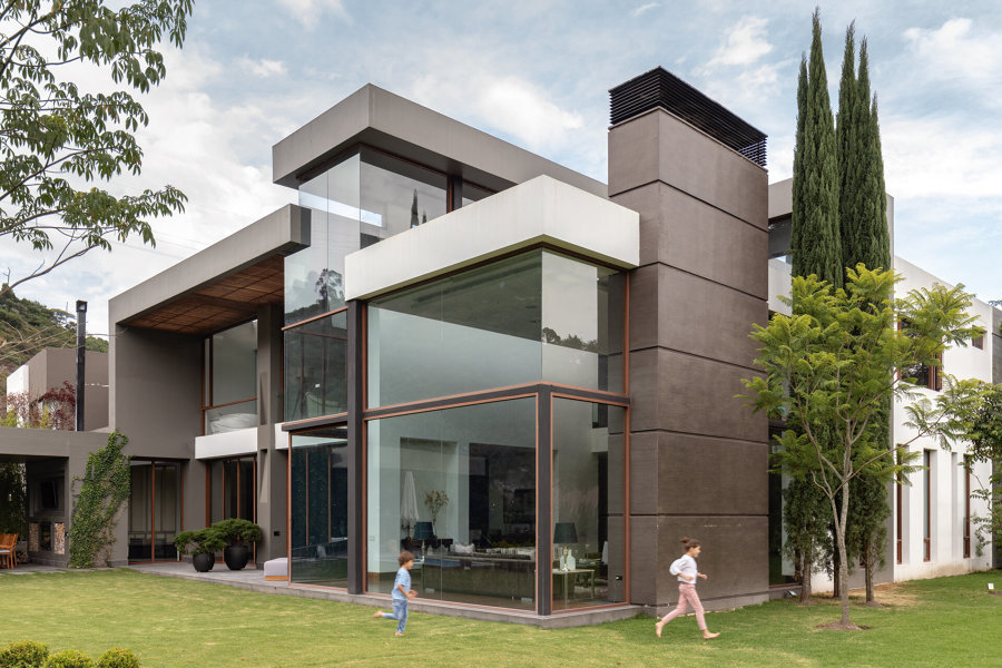 Fachada trasera exterior 1