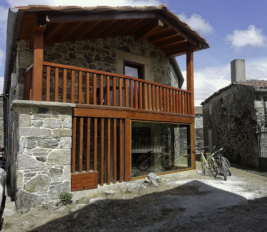 Fachada vivienda rural, Camiño de Santiago
