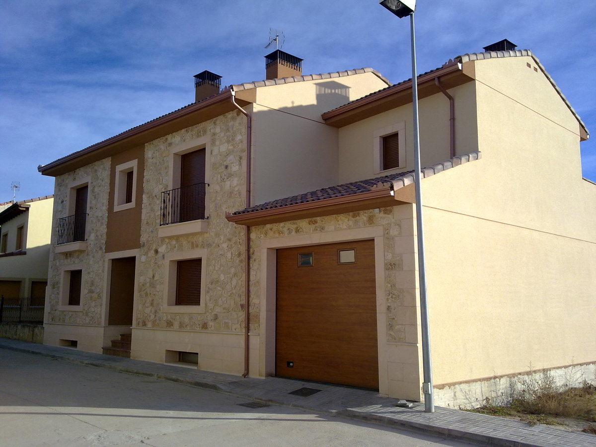 FACHADA VIVIENDA UNIFAMILIAR