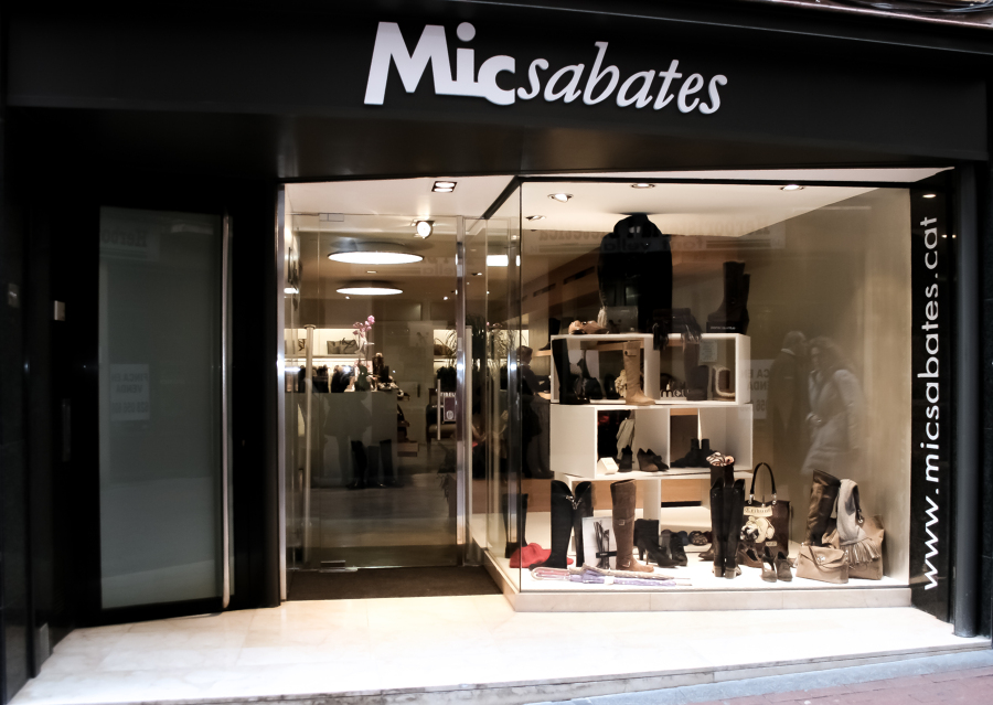 Fachada zapatería