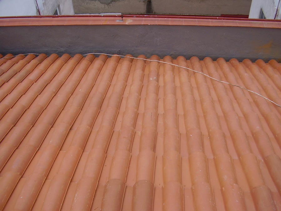 FALDÓN TEJADO Y PETO