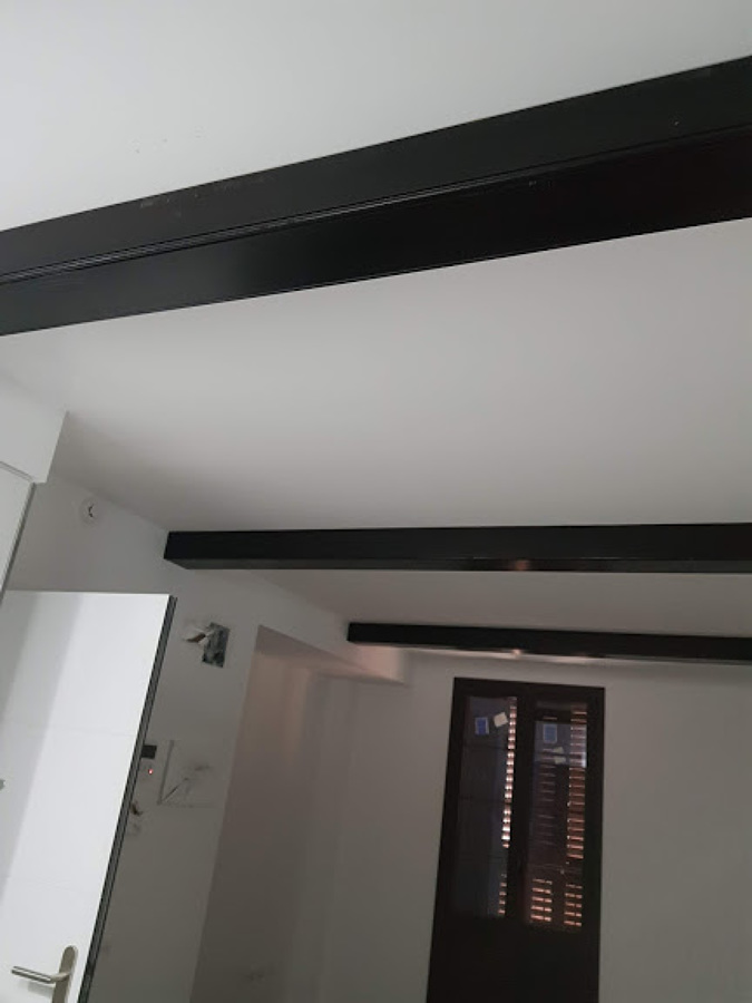 Falsas vigas en cocina terminada otra vista