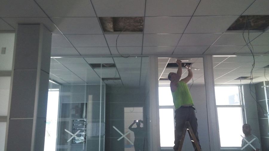 falso techo acustico oficinas
