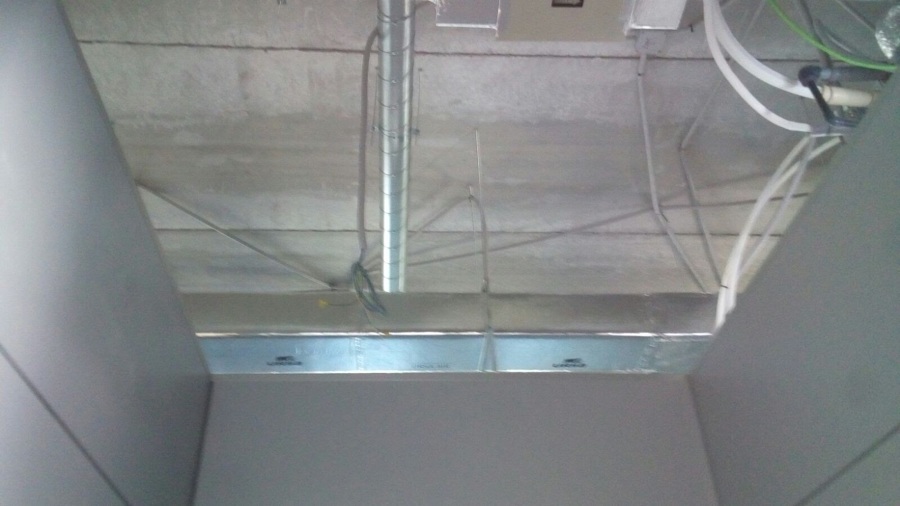 falso techo antes de instalar