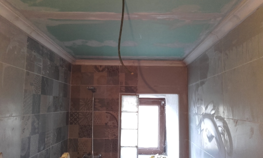 Falso techo de pladur,con moldura perimetral