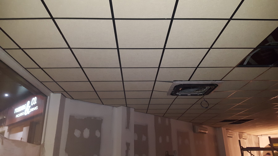 Falso techo de viruta de madera