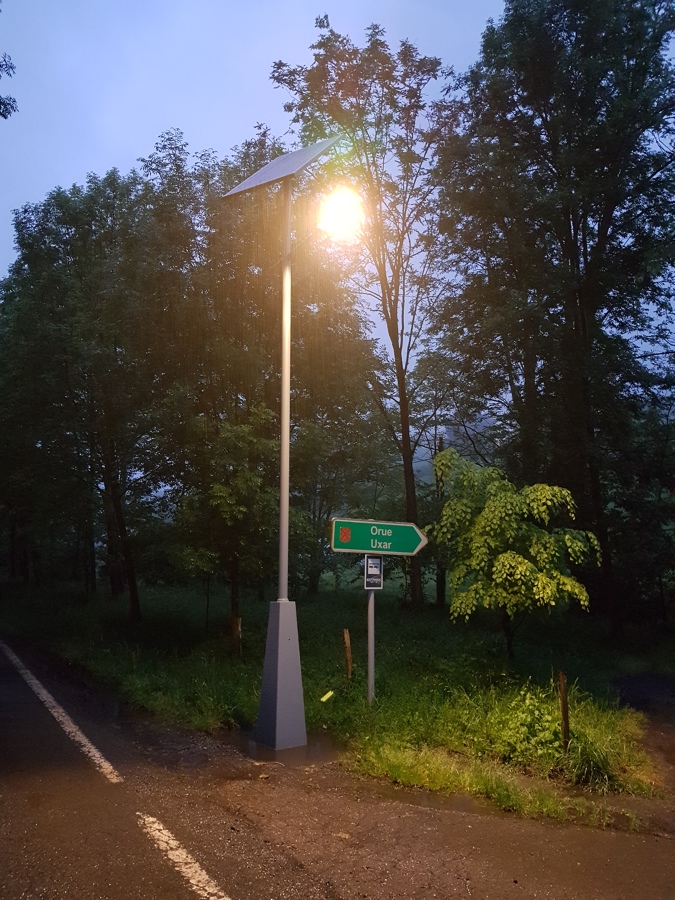 Farolas solares LED noche