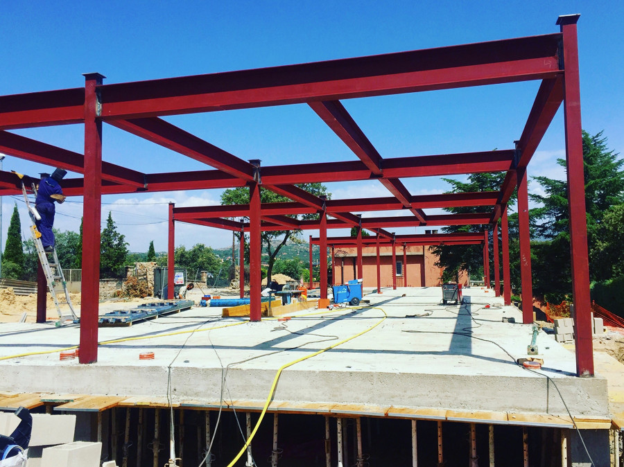 Fase de estructura metálica.