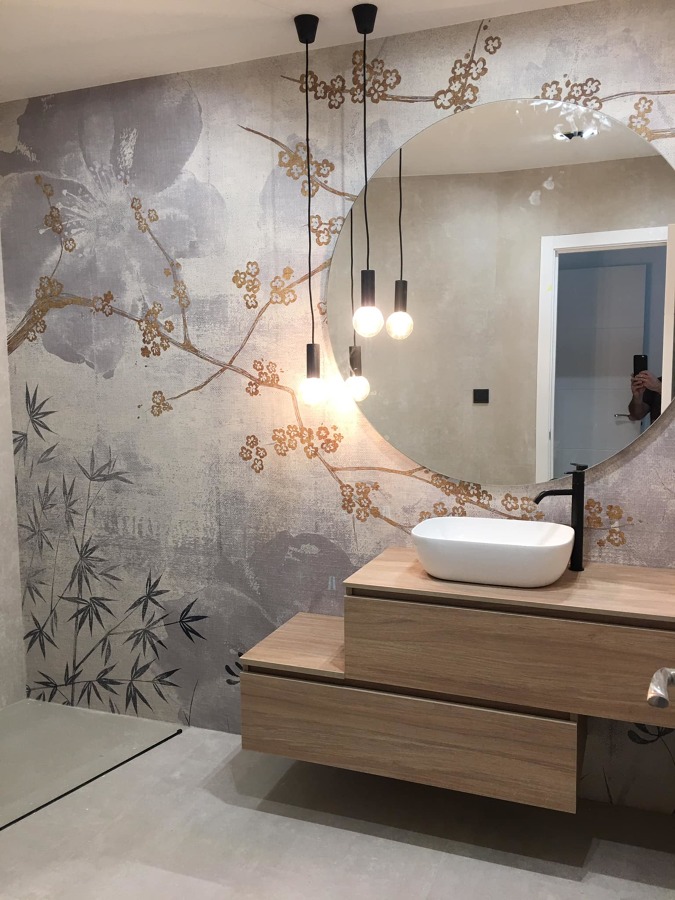 Fibra de vidrio decorativa en baño