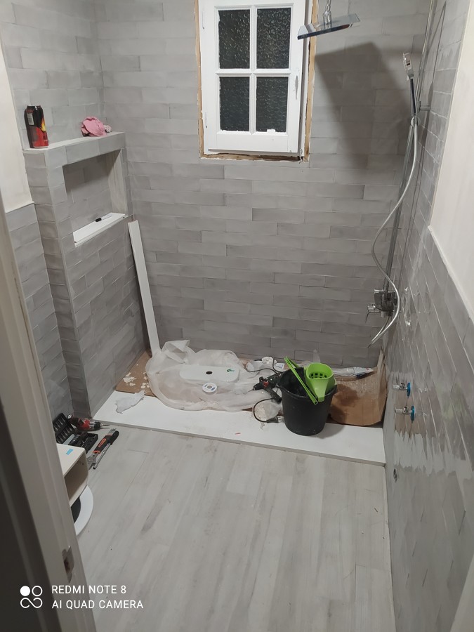 Finalizacion de alicatado y paredes