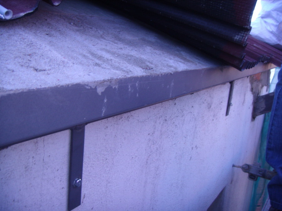 Formación del alero para recoger el nuevo aislamiento exterior