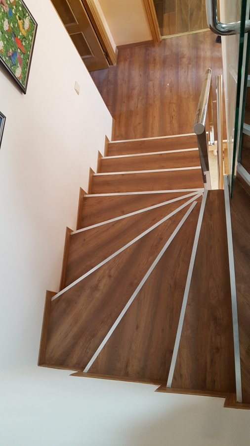 Forrado de los peldaños 