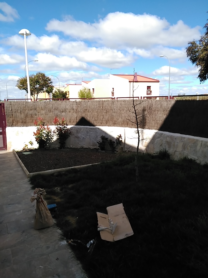 Forrado de piedra cuarcita en muro