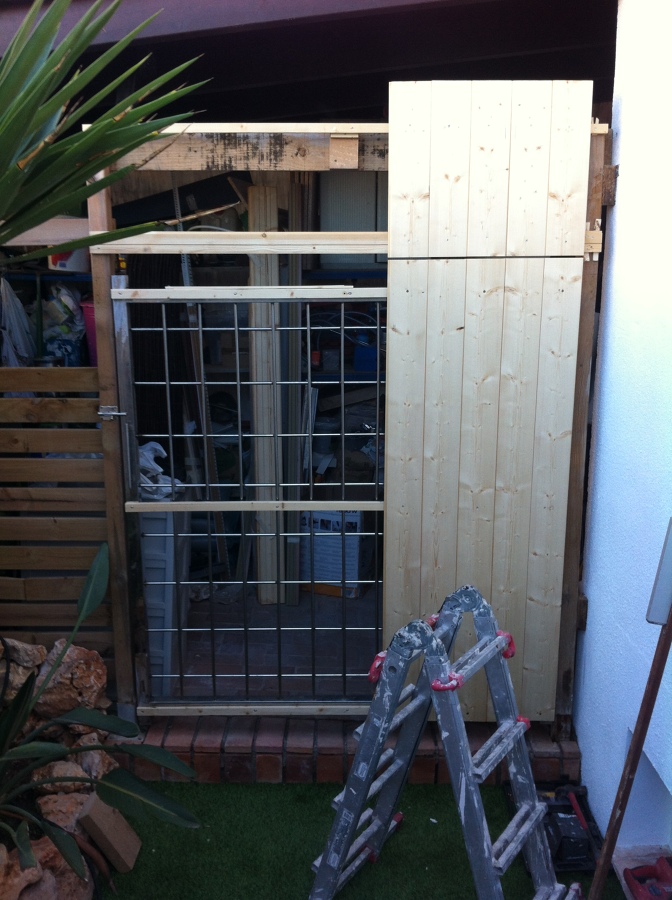 Forrado de puerta en madera