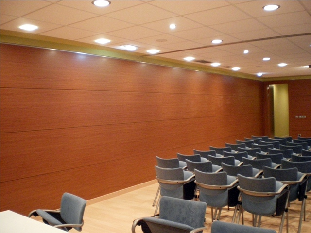 Forro de pared en madera natural