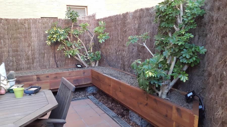 FOTO JARDINERA A MEDIDA.