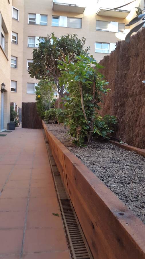 FOTO JARDINERA A MEDIDA.