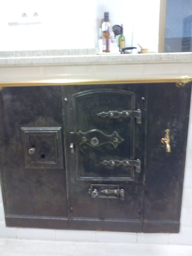 frente de horno antiguo restaurado