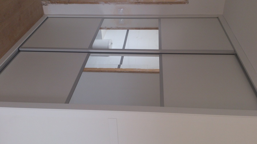 frontal armario con espejo