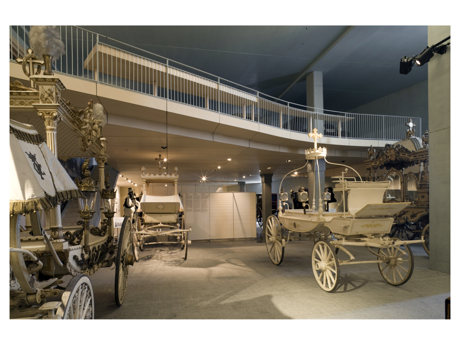 Gestión de Obra. Museo en tonos pastel.