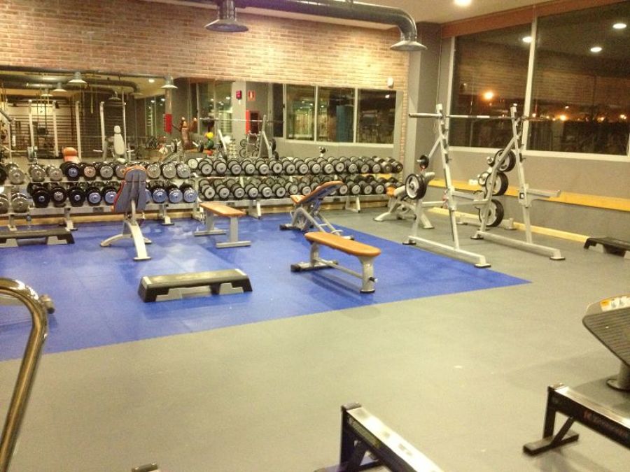 Gimnasio On Fitness Center.