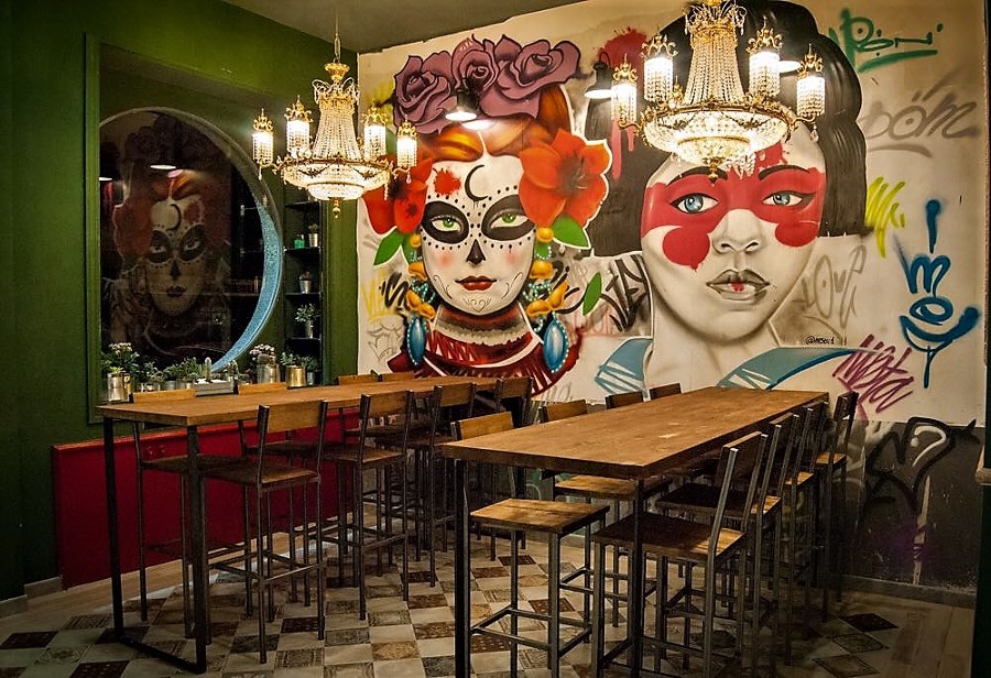 Graffity con lamparas de araña