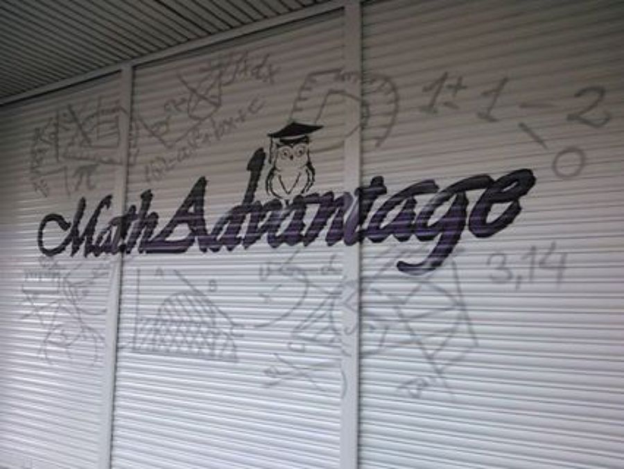 Grafiti Persiana Exterior