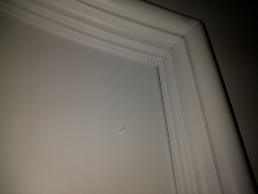 Grietas que aparecen al dar blanco seguidamente tapadas con emplaste especial