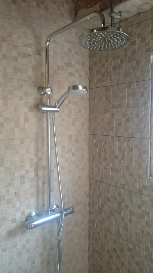 Grifo roca con efecto lluvia 