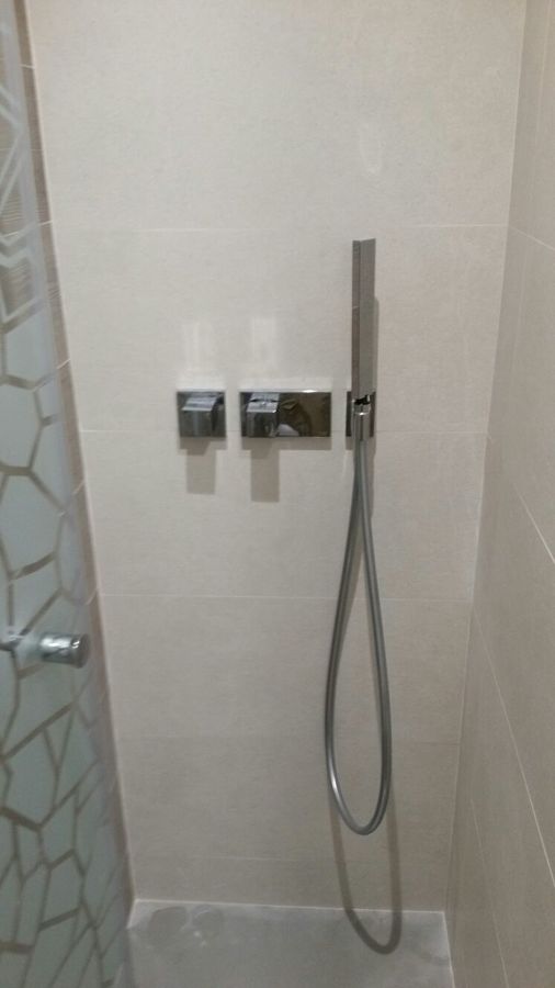 Grifo termostatico empotrado