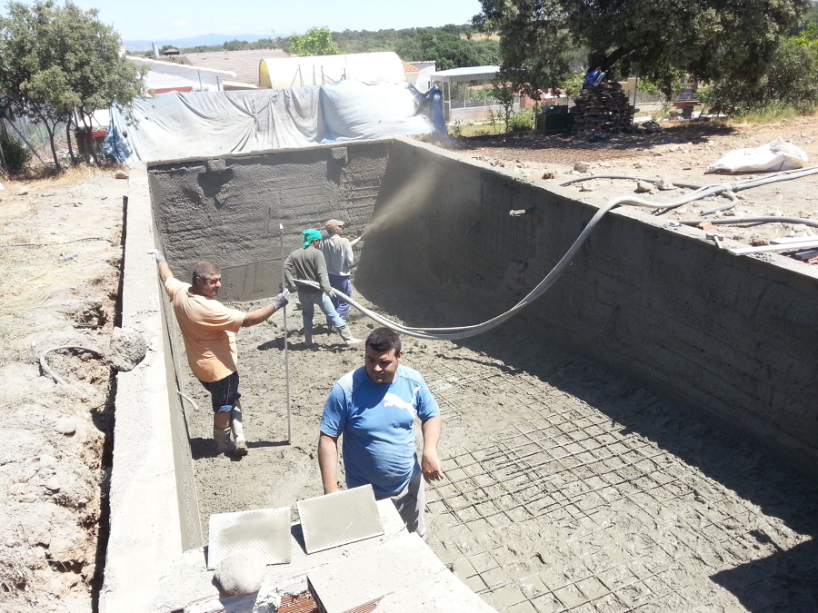 Gunitar la piscina a alta presión