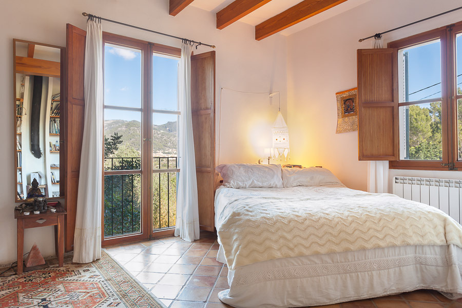 Habitación con vigas vista