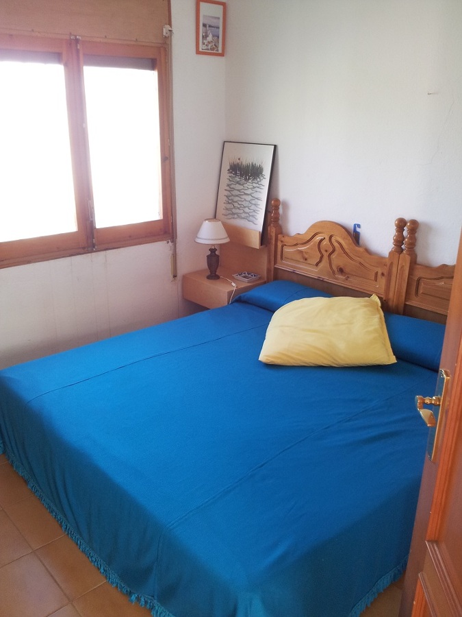 Habitación matrimonio sencilla y acojedora
