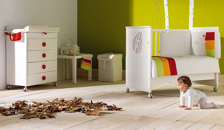 Habitación infantil cuna cambiador