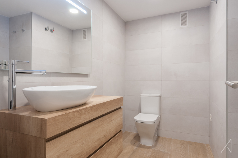 HABITACIÓN PRINCIPAL Y BAÑO